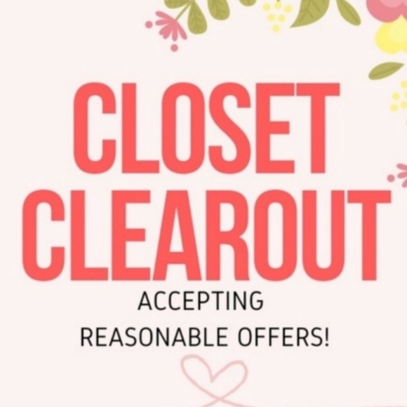 Closet clearout sale - Picture 1 of 1